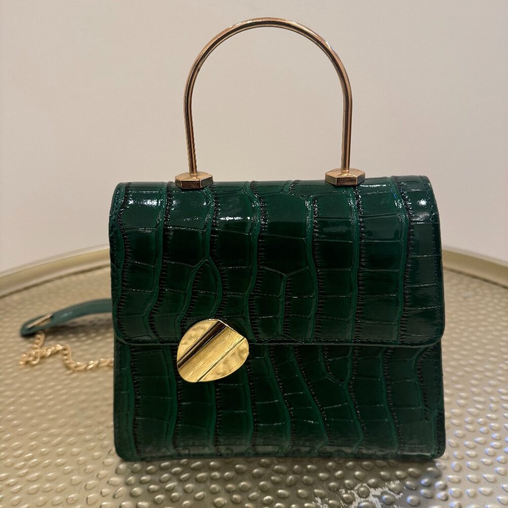 Green Statement Bag